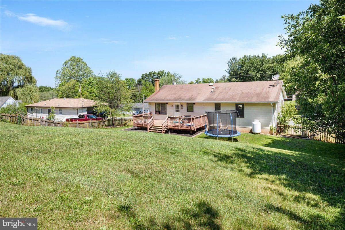 1475 Markham Street photo 30