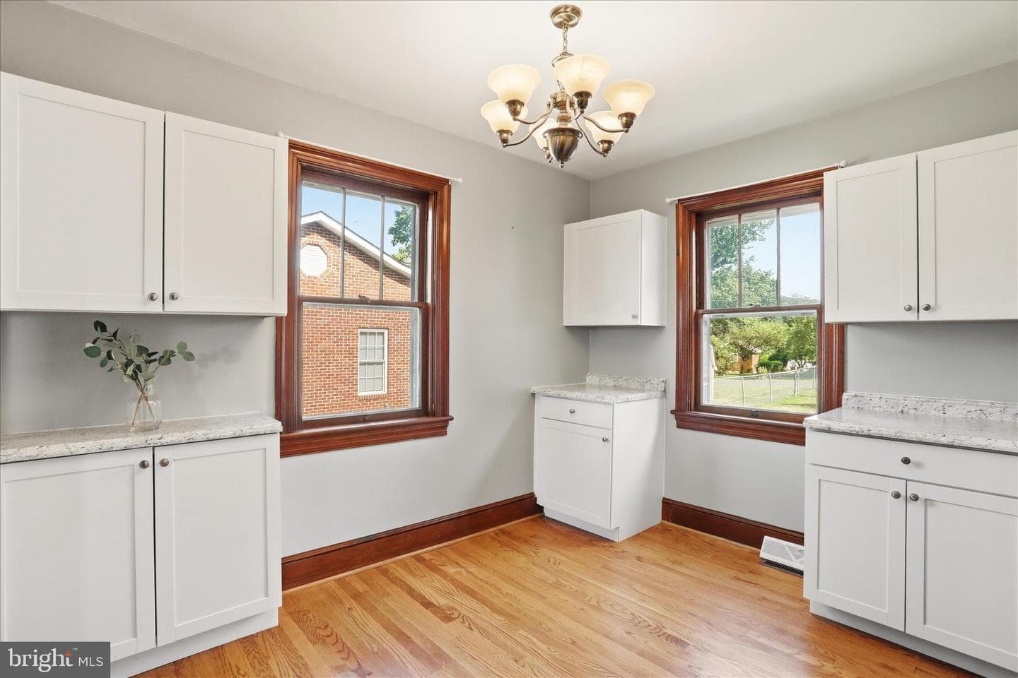 605 Stockton Road photo 18