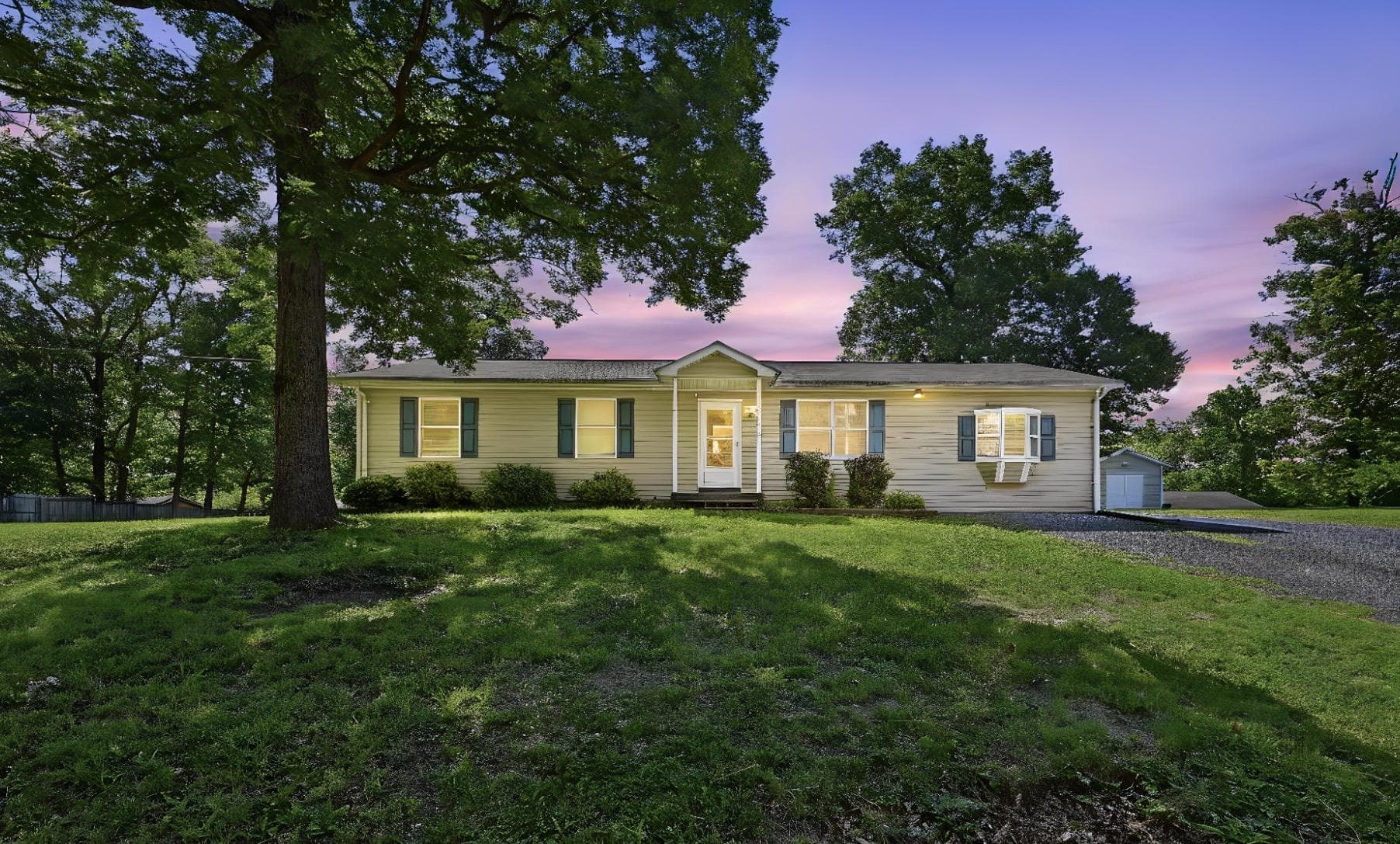 686 Rollason Drive, Front Royal