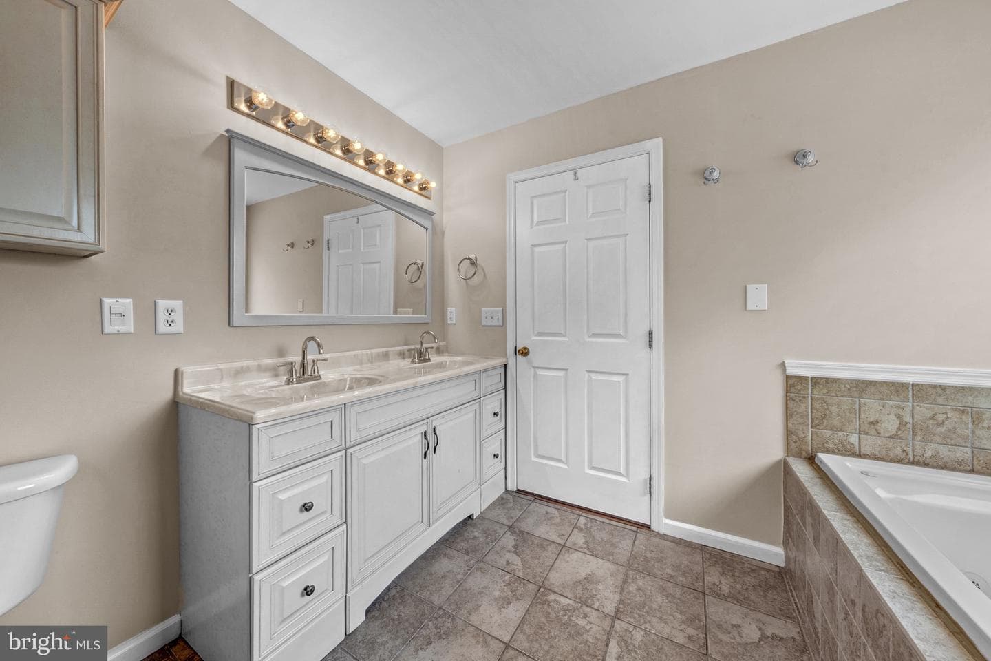123 Beach Drive photo 31