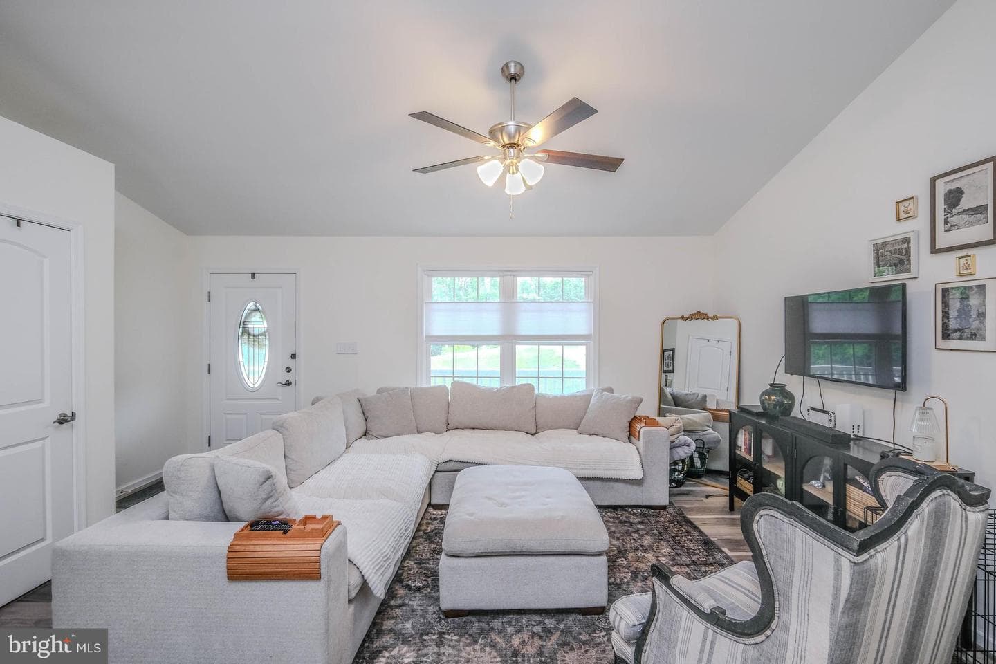 1099 High Top Road photo 8