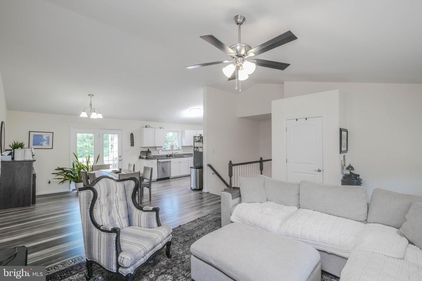 1099 High Top Road photo 9