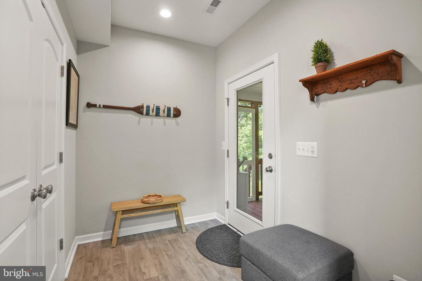 735 Sunset Village Road photo 13