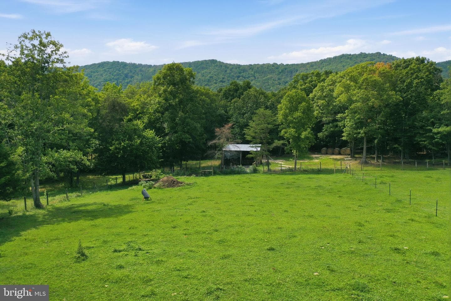 1201 Pilgrims Way photo 56