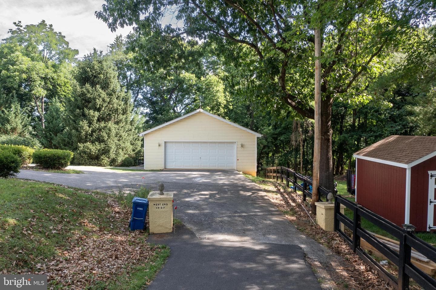 413 Grand Avenue photo 84