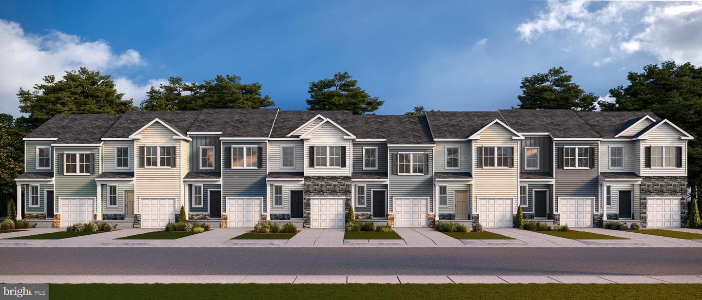 20 W Strasburg Road, Front Royal