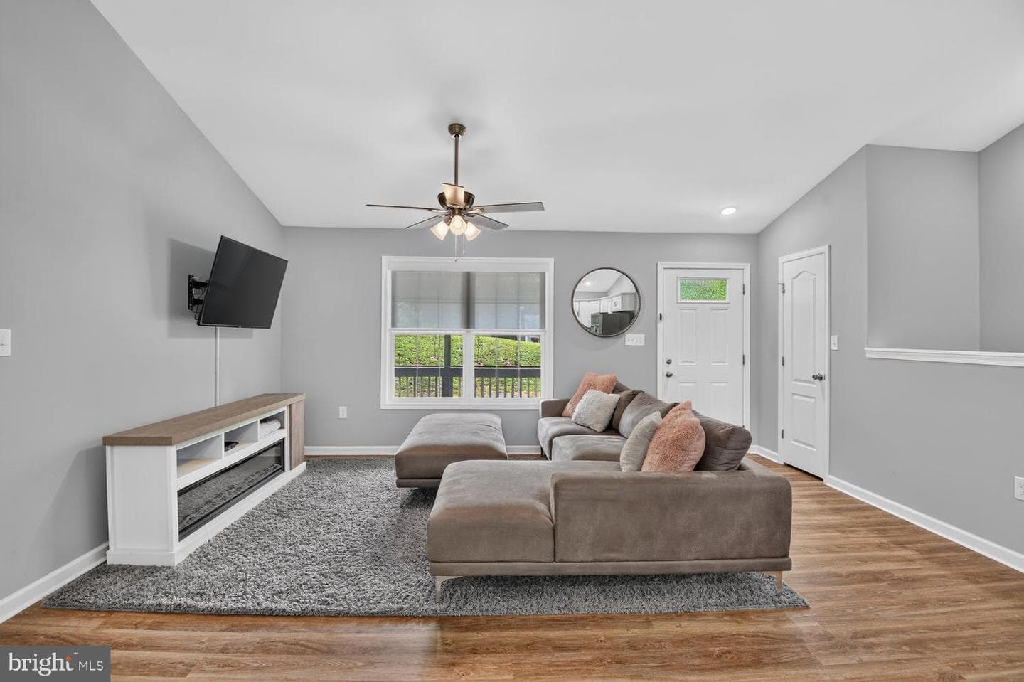 1674 Western Lane photo 19