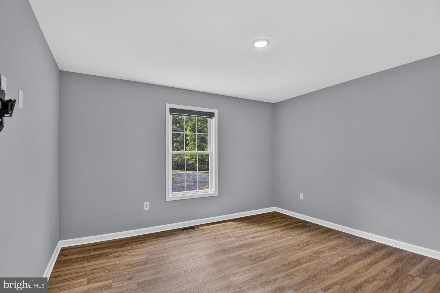 1674 Western Lane photo 42