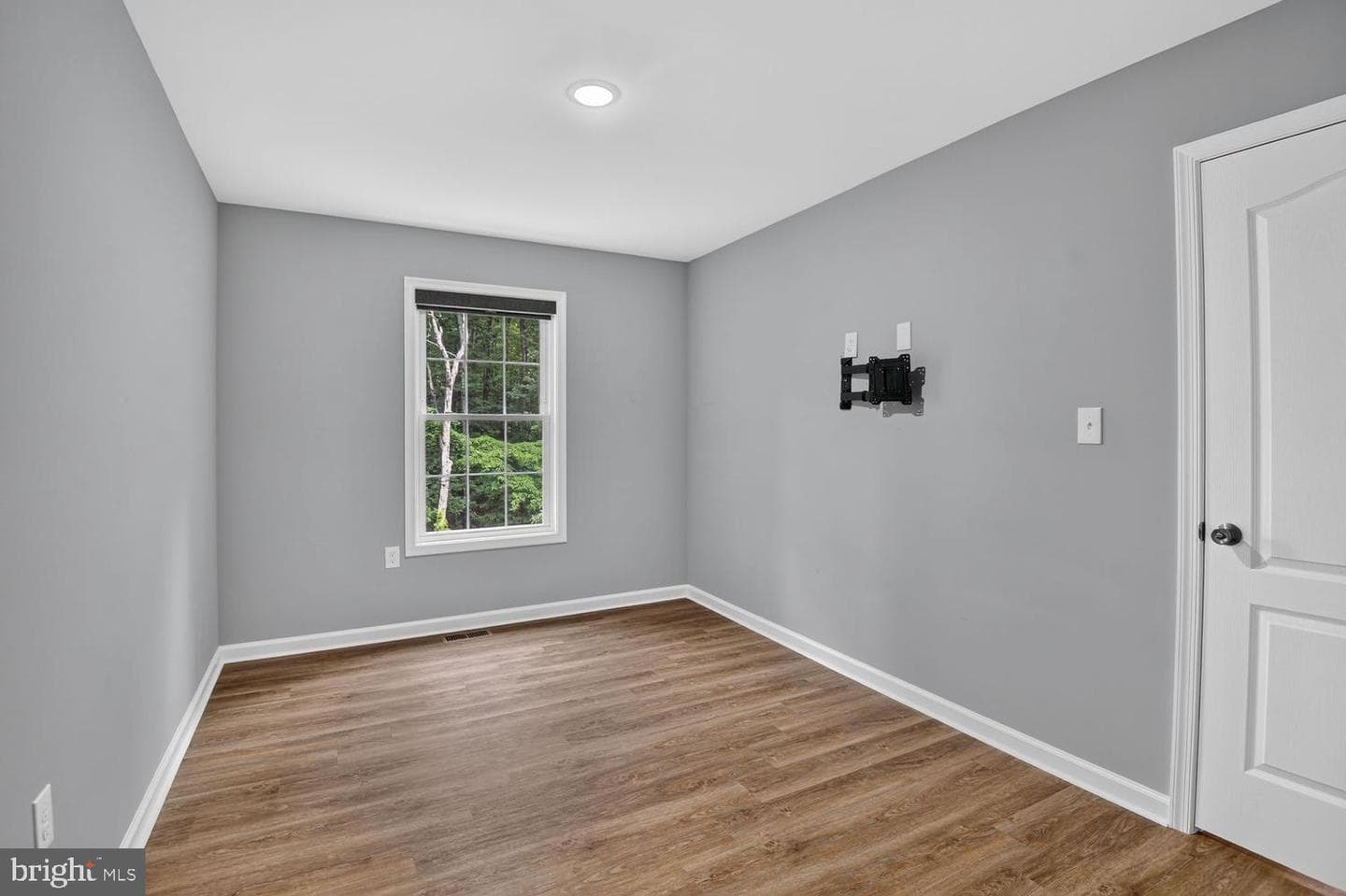 1674 Western Lane photo 45