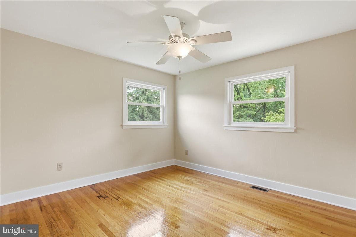 494 Hamilton Circle photo 14