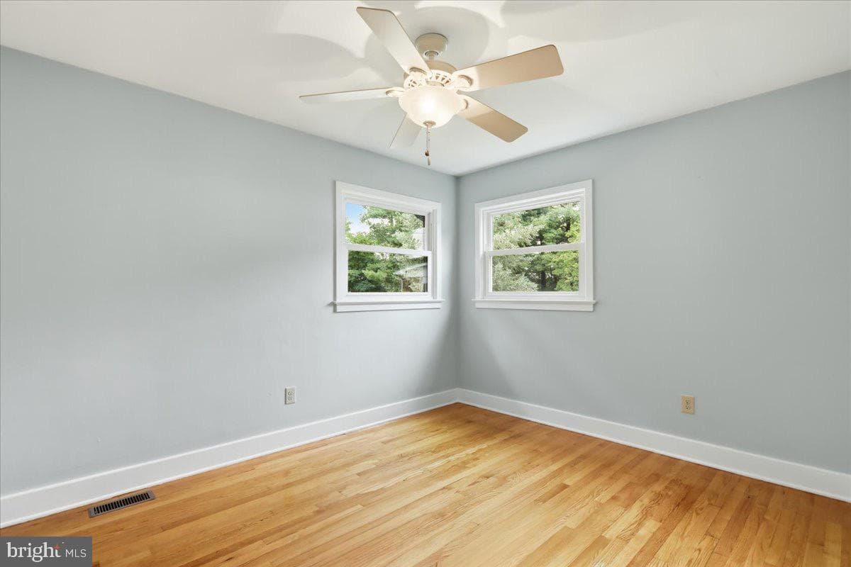 494 Hamilton Circle photo 18