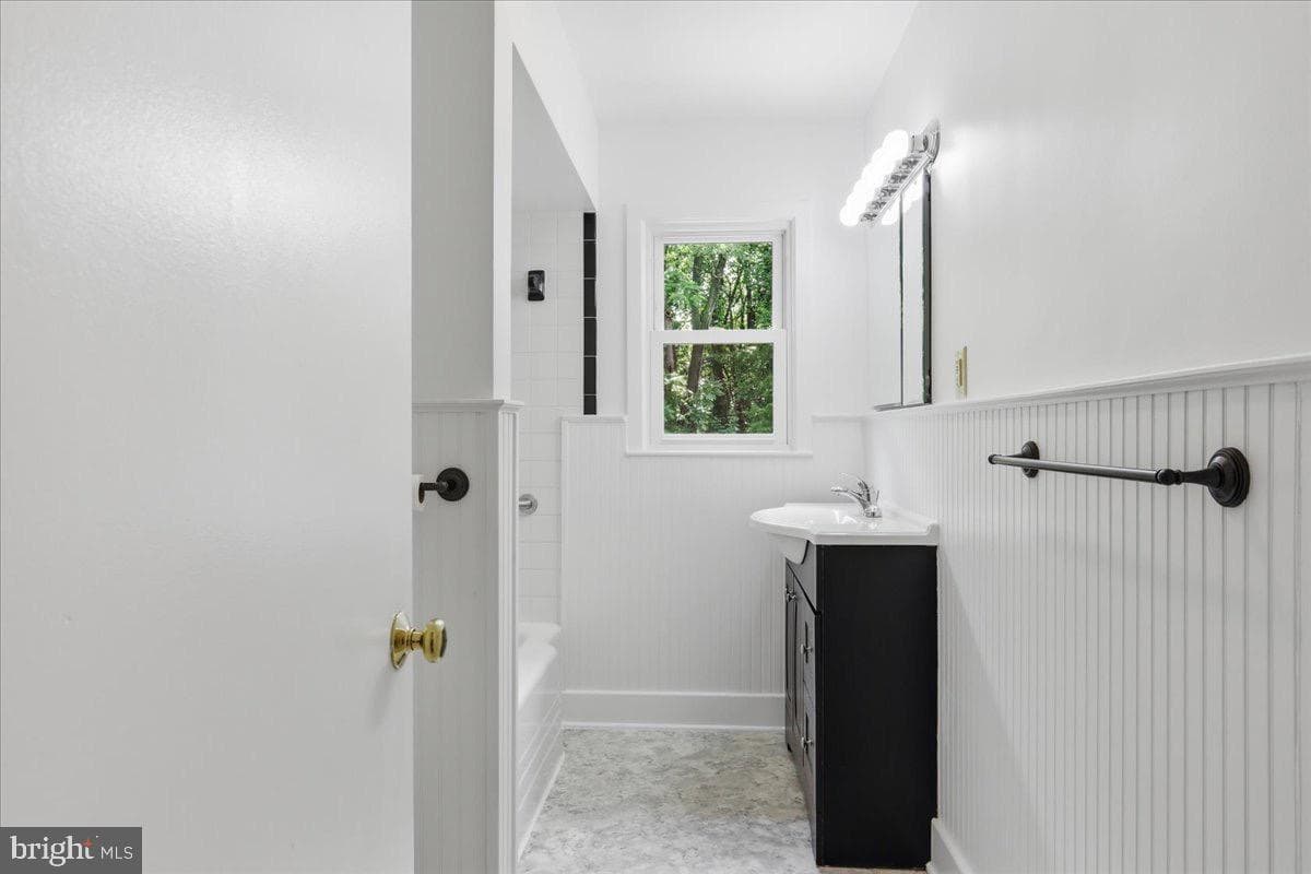 494 Hamilton Circle photo 20