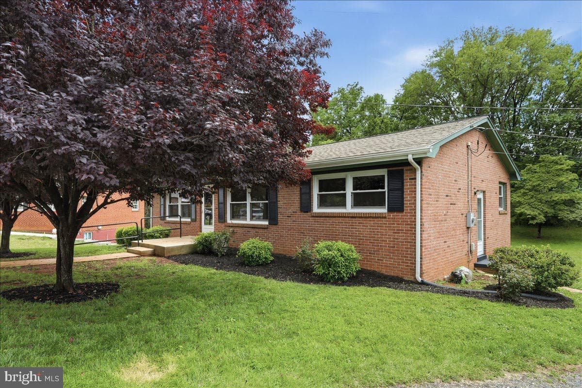 494 Hamilton Circle photo 47