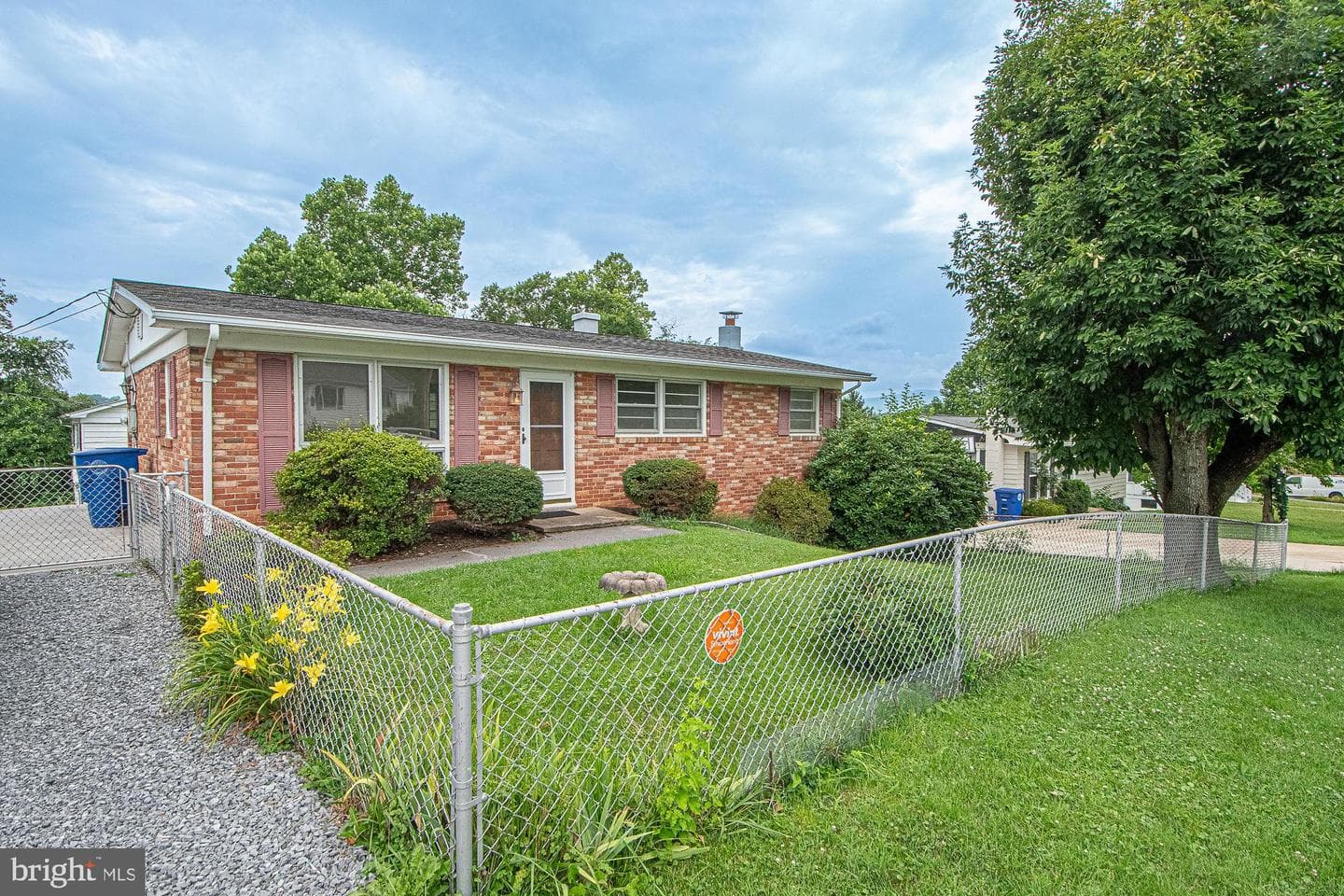 800 W 15th Street, Front Royal
