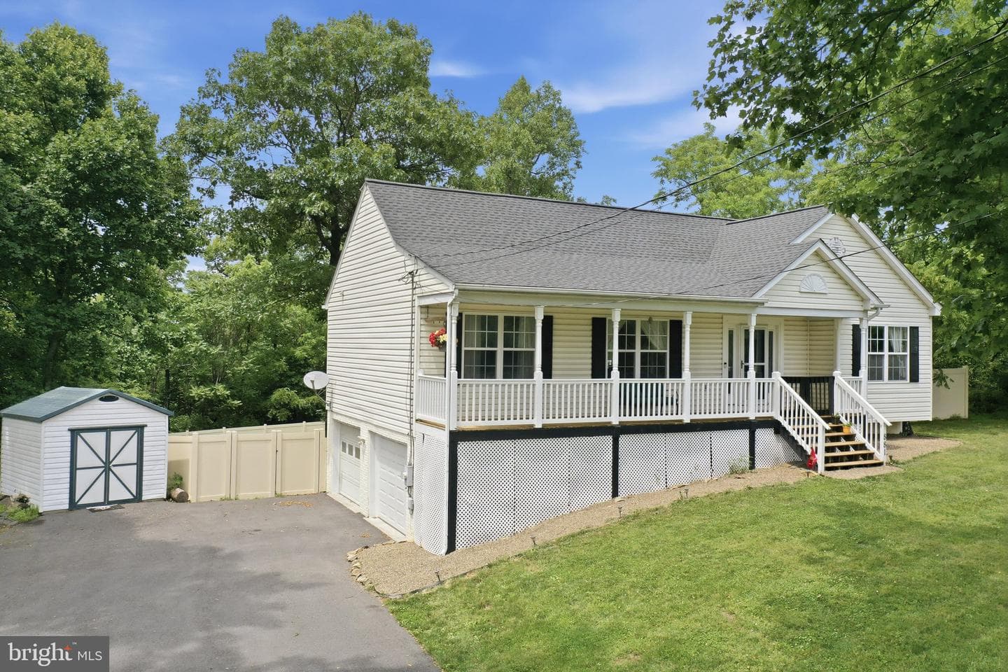 881 Bifrost Way photo 4
