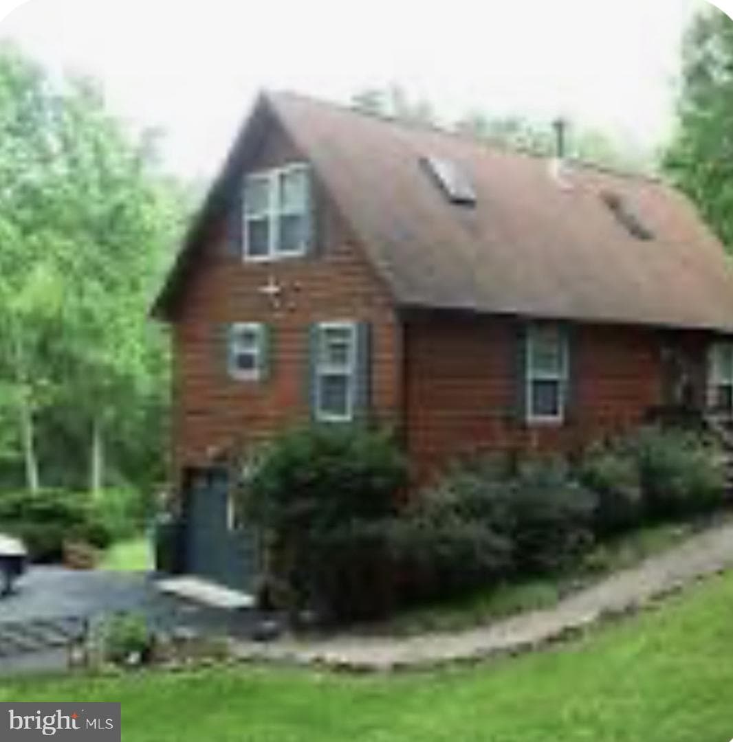 367 Northern Spy Drive, Linden