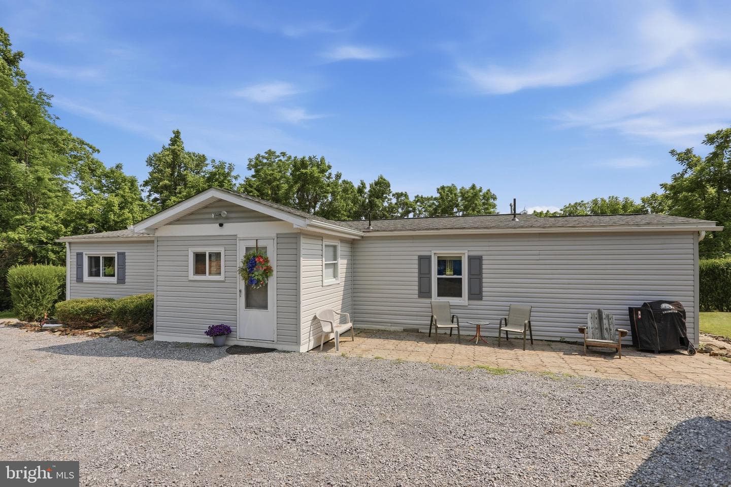 1233 Summit Point Drive photo 5