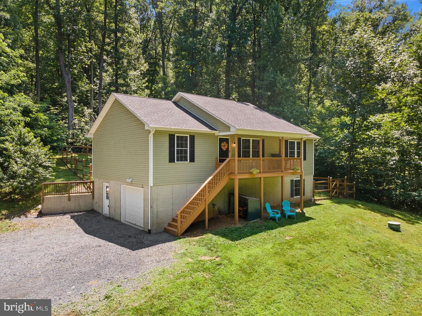 219 Woodpecker Way photo 2