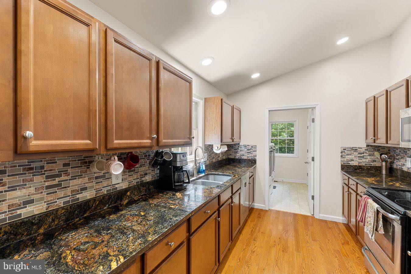 219 Woodpecker Way photo 7