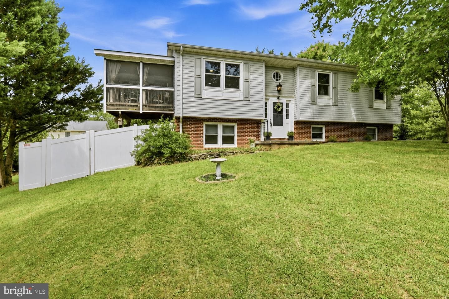 1179 Brook Court photo 1