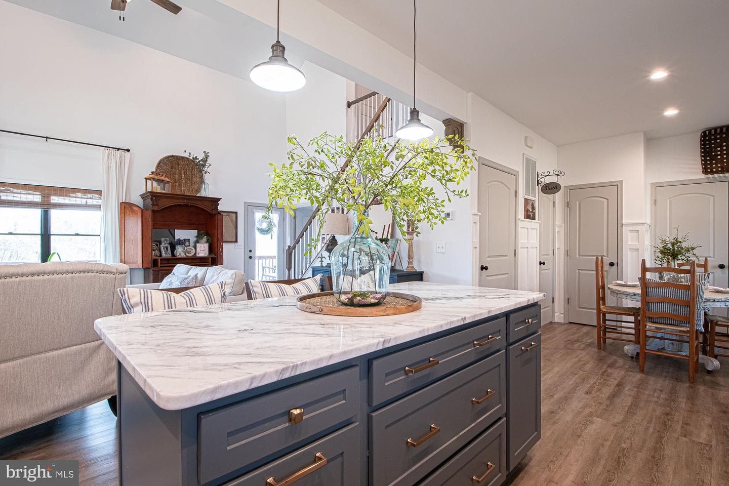 691 Sunset Village Road photo 31