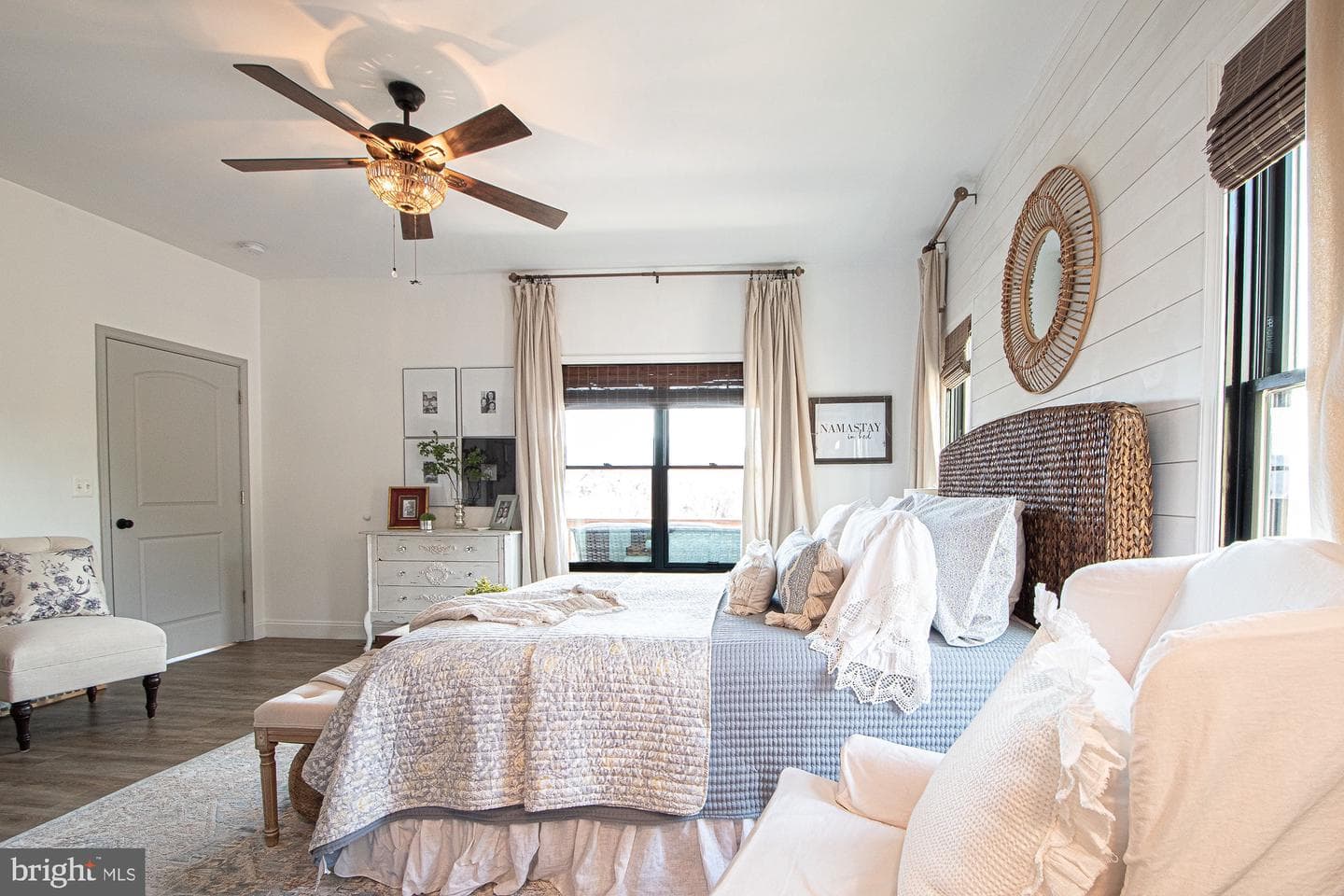 691 Sunset Village Road photo 44