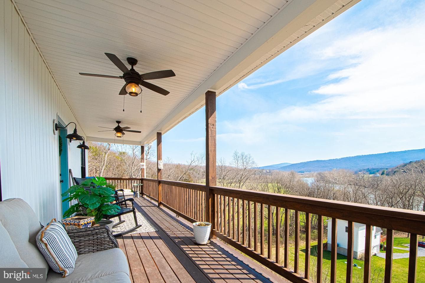 691 Sunset Village Road photo 9