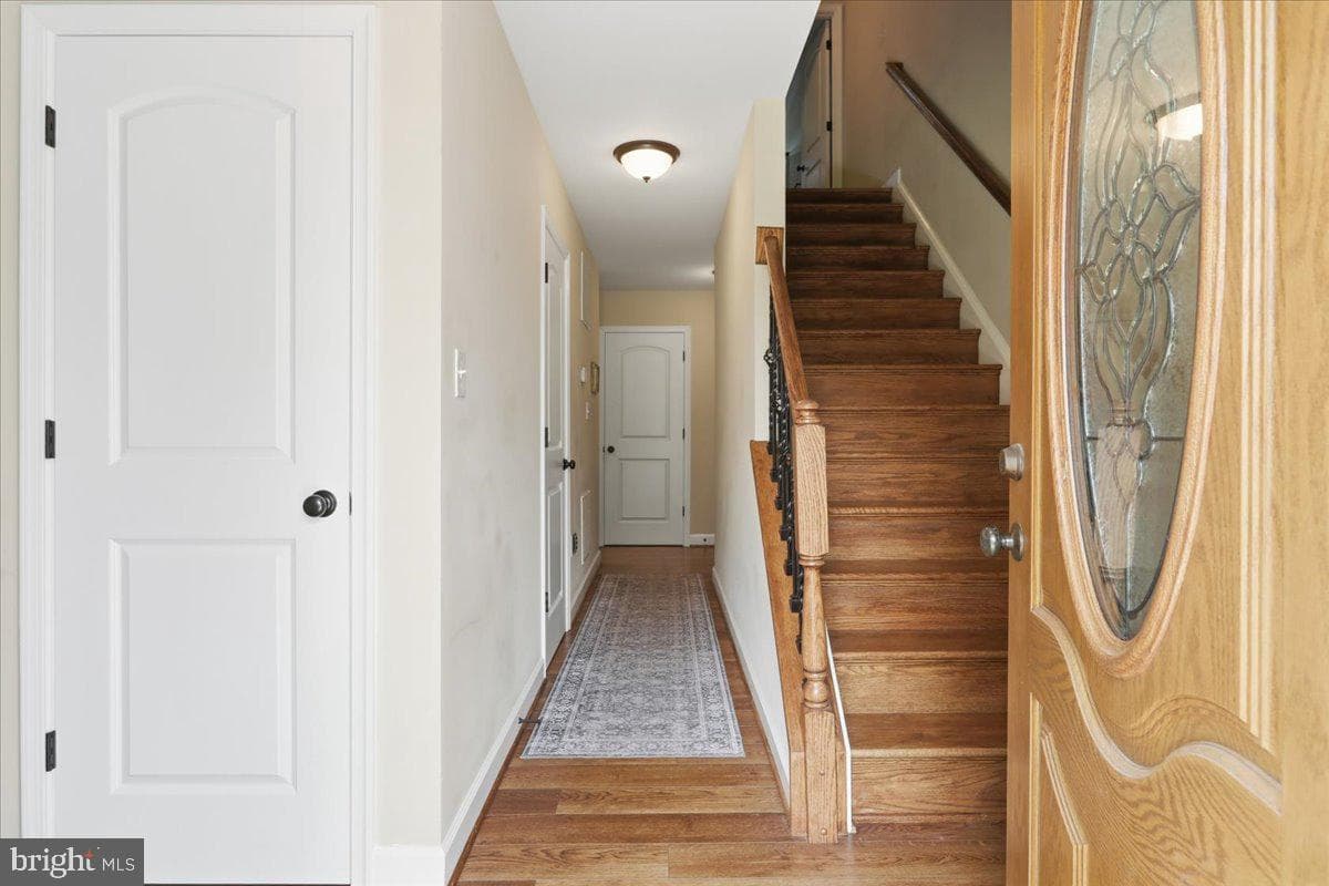 524 Lower Valley Road photo 6
