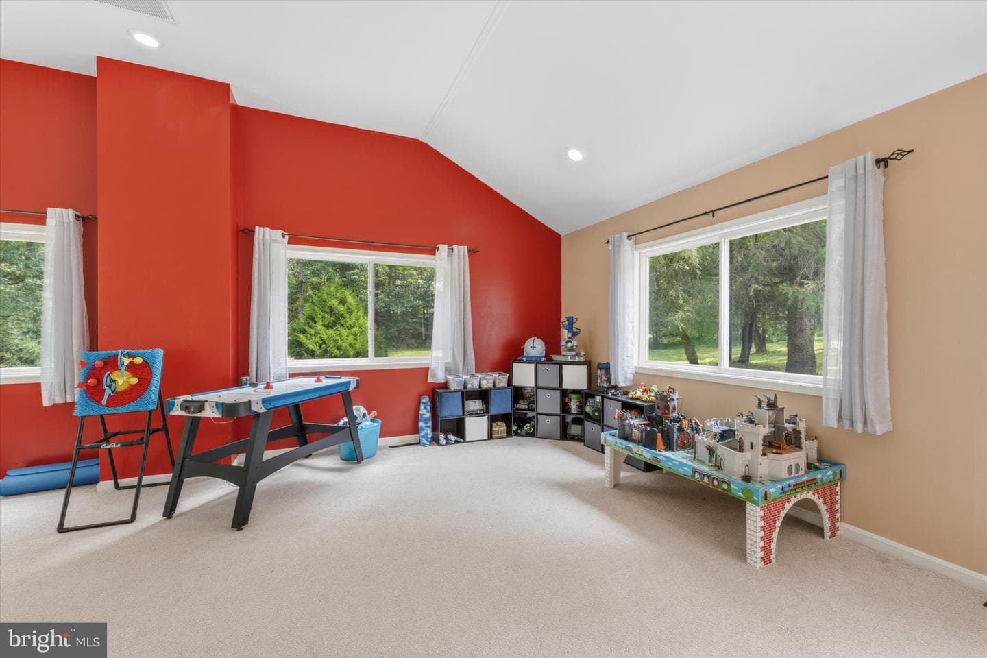 102 Bens Court photo 28
