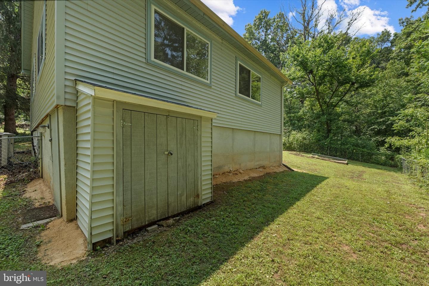102 Bens Court photo 31