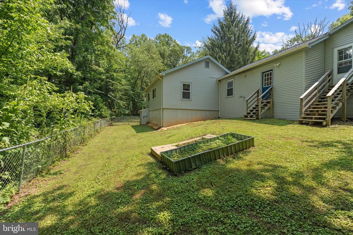 102 Bens Court photo 33