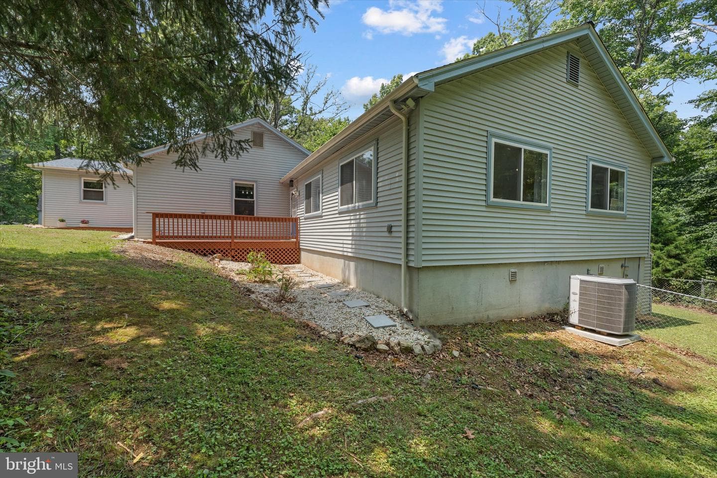102 Bens Court photo 6