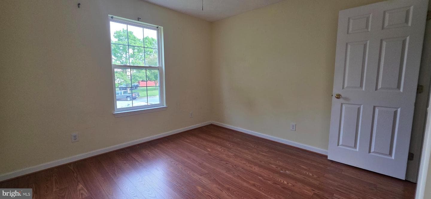 983 Meadow Court photo 42