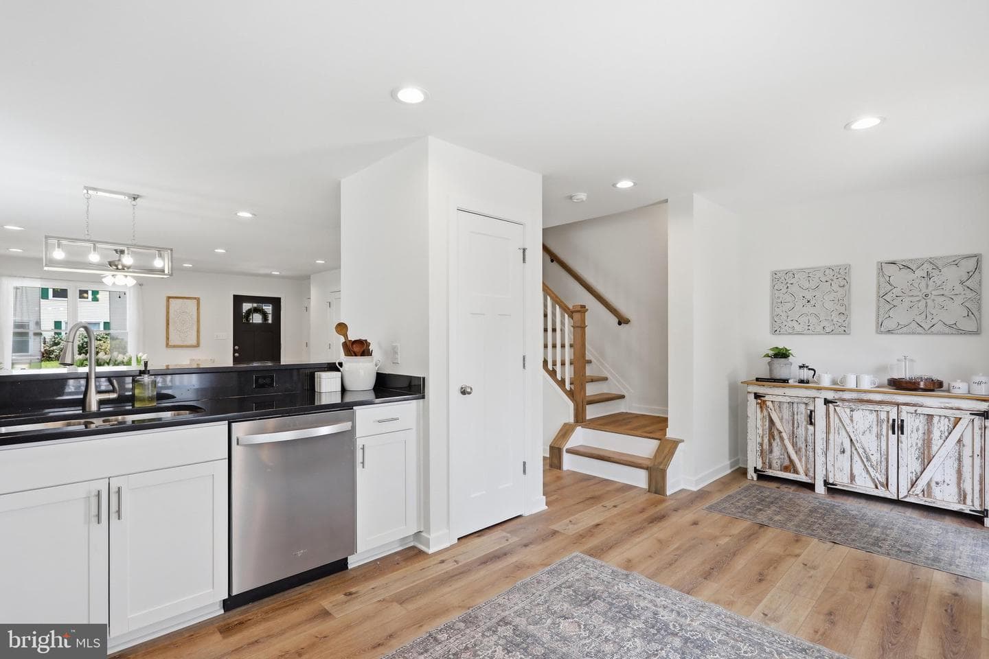242 Blue Ridge Avenue photo 19