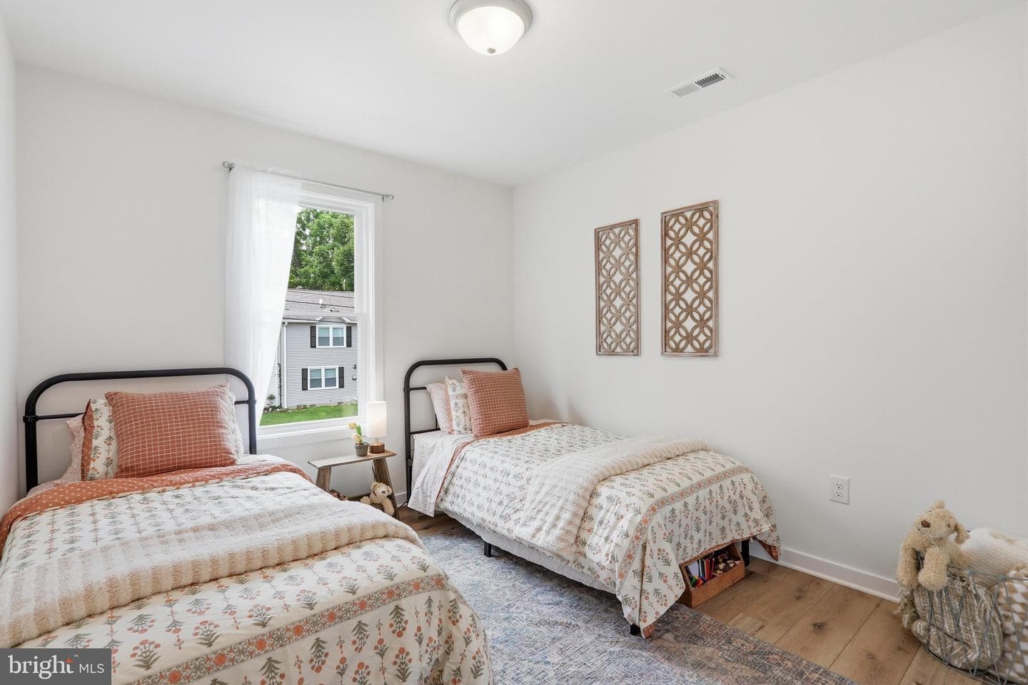 242 Blue Ridge Avenue photo 31