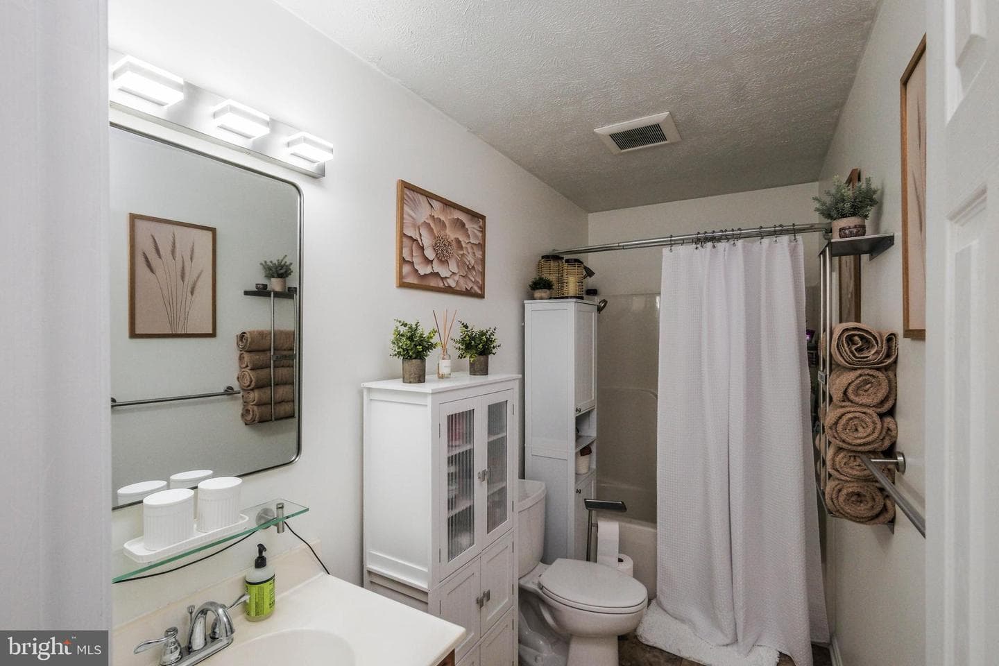 17 Owens Court photo 48