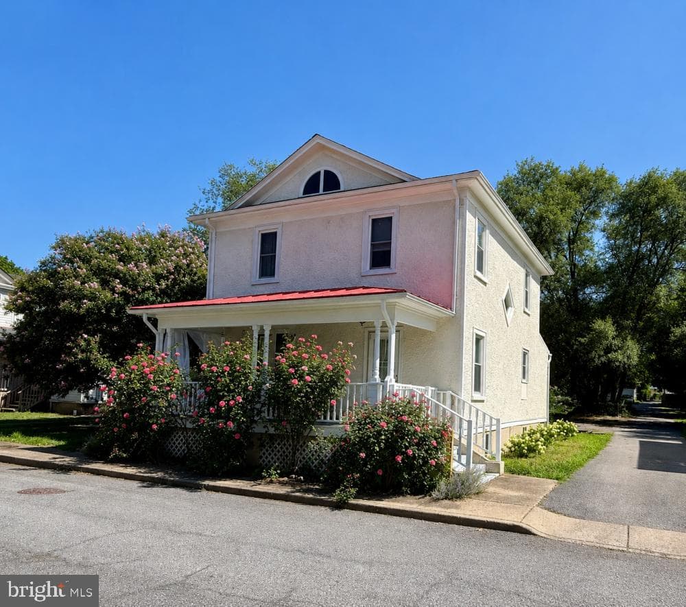 213 E Stonewall Drive