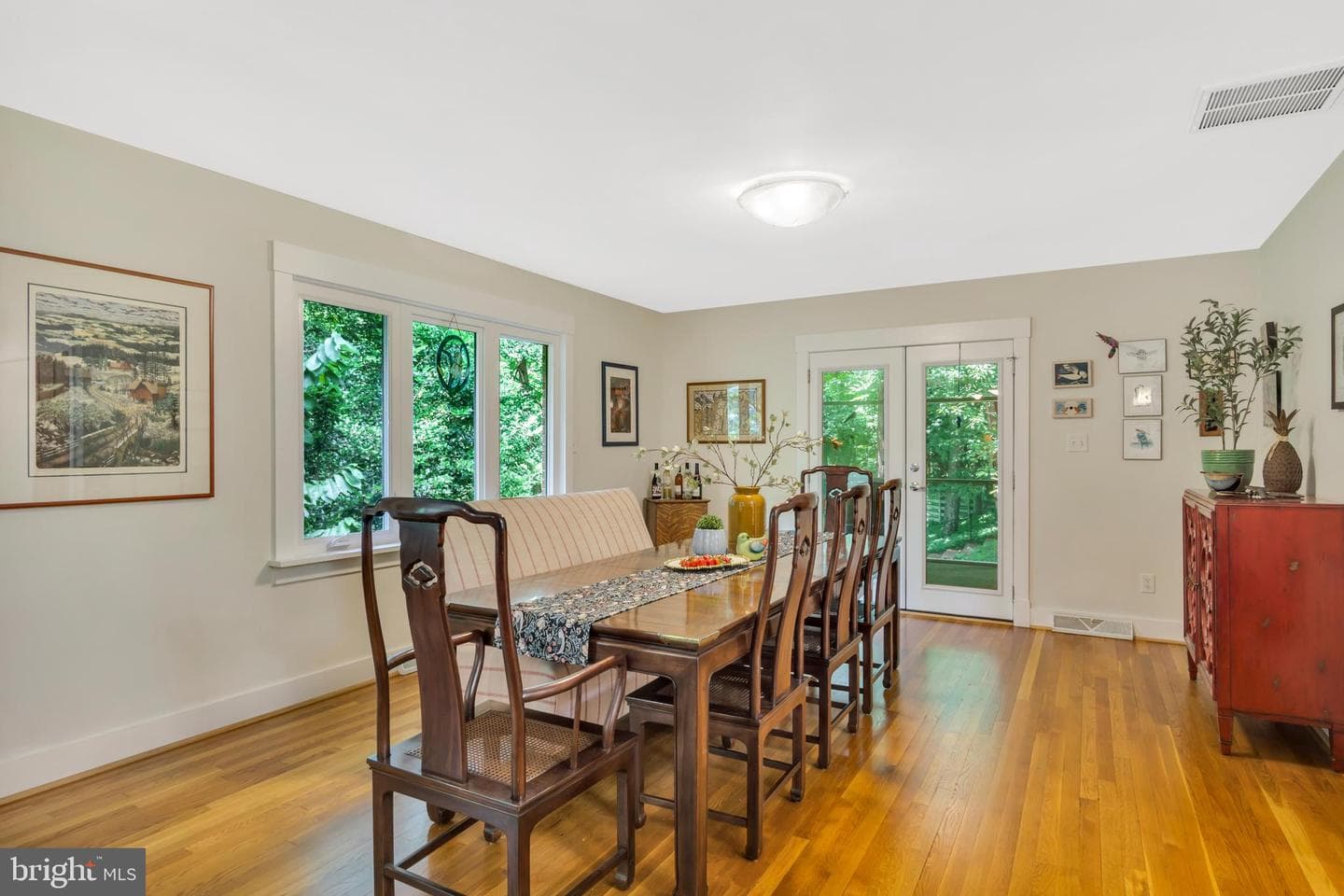 247 E Queens Drive photo 15