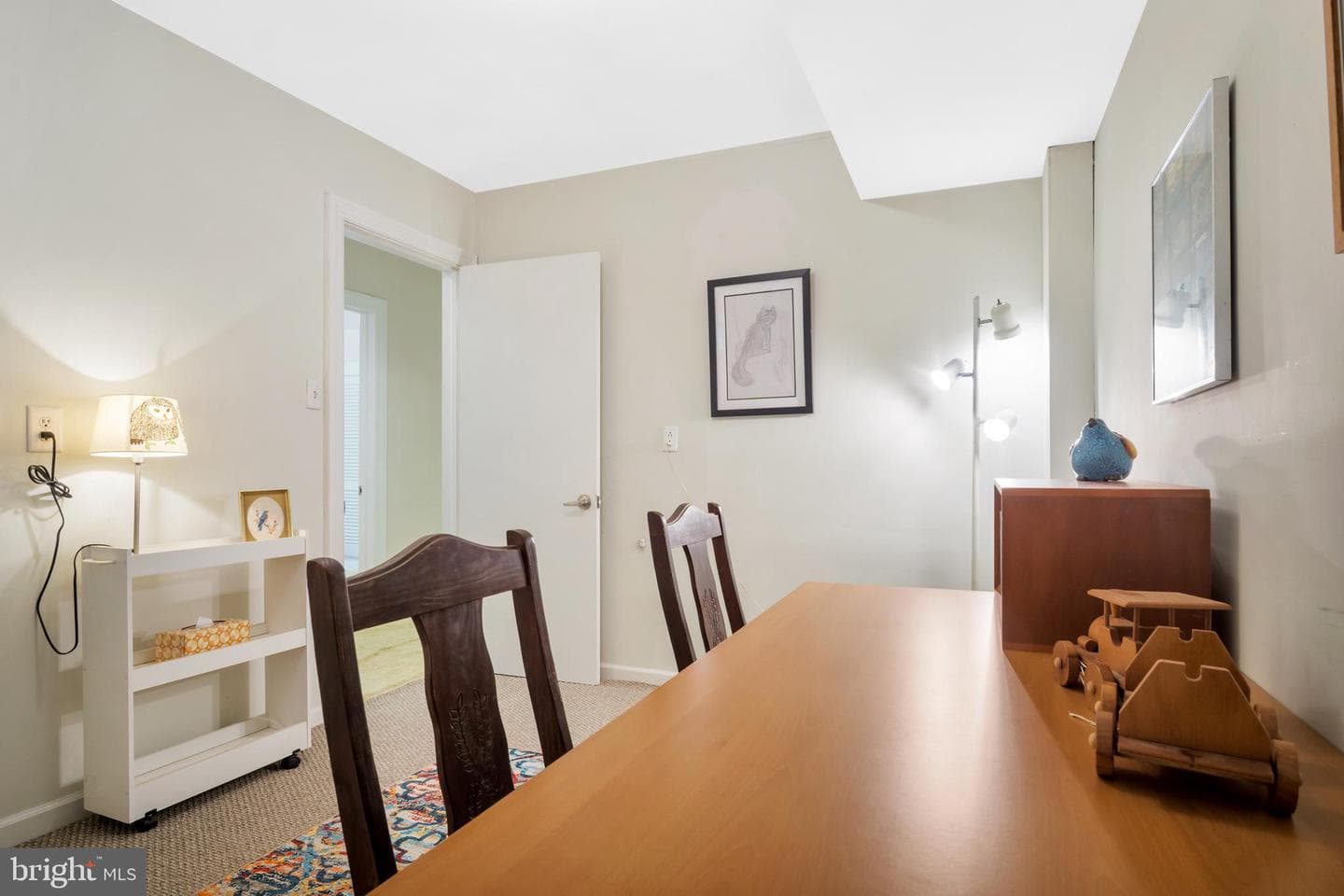 247 E Queens Drive photo 34