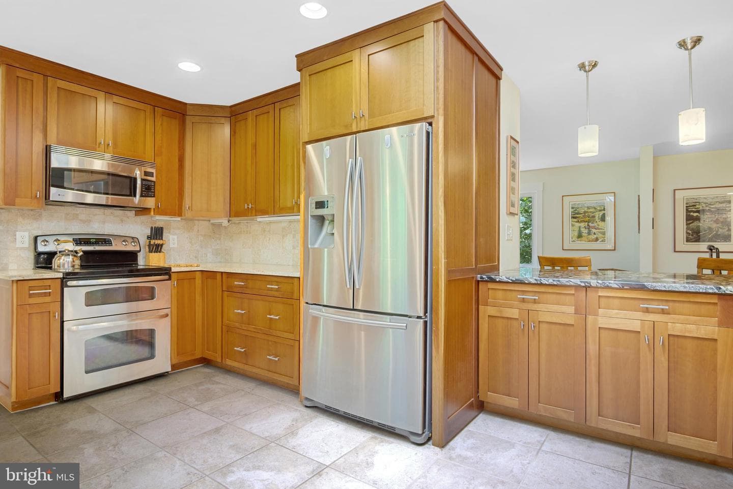 247 E Queens Drive photo 9