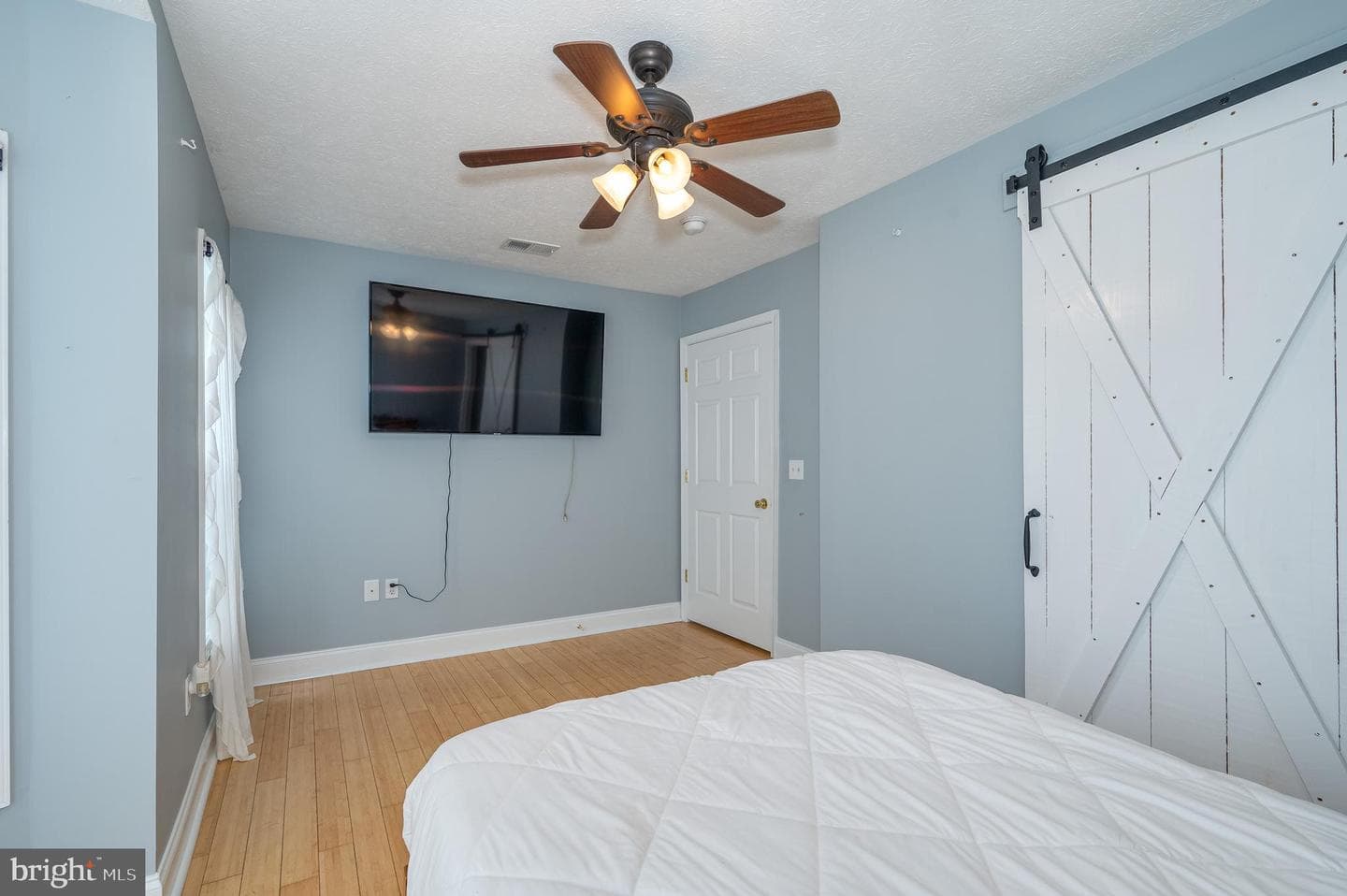 308 S Maple Avenue photo 16