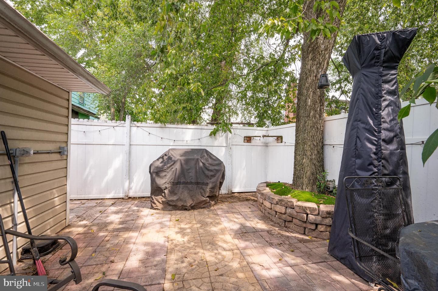 308 S Maple Avenue photo 23