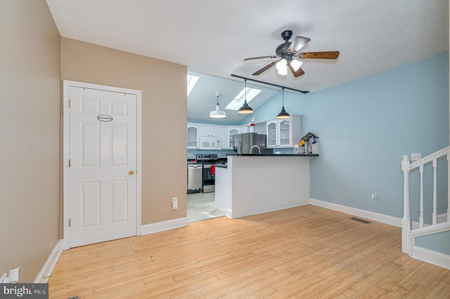 308 S Maple Avenue photo 8