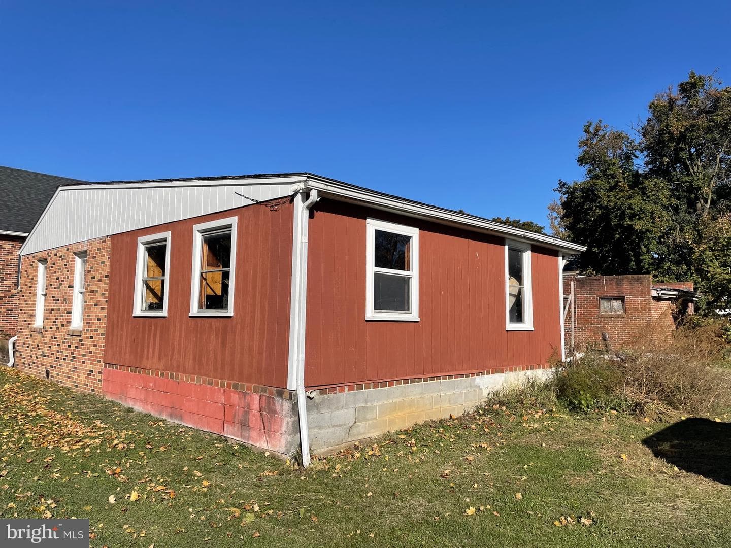 3365 Winchester Avenue photo 5