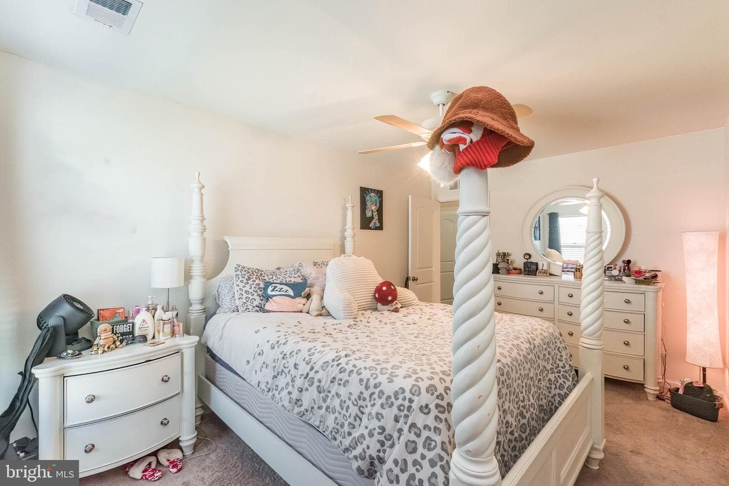 115 Sargent Lane photo 37