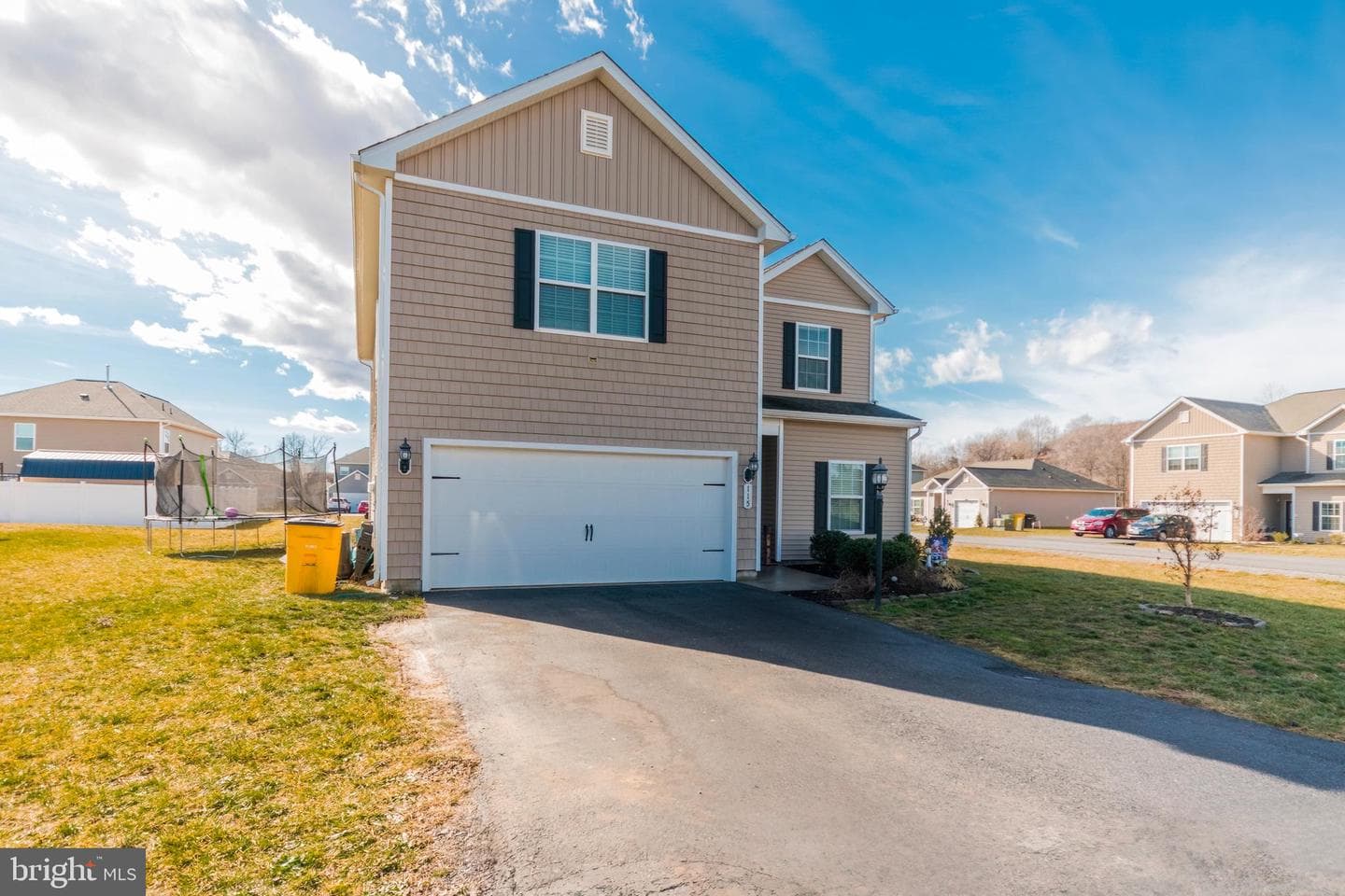 115 Sargent Lane photo 4