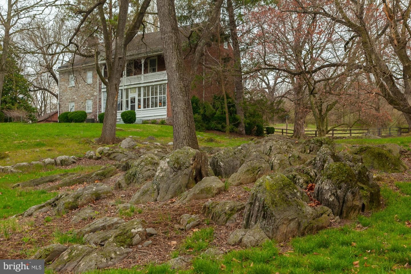 123 Old Mill Road photo 4