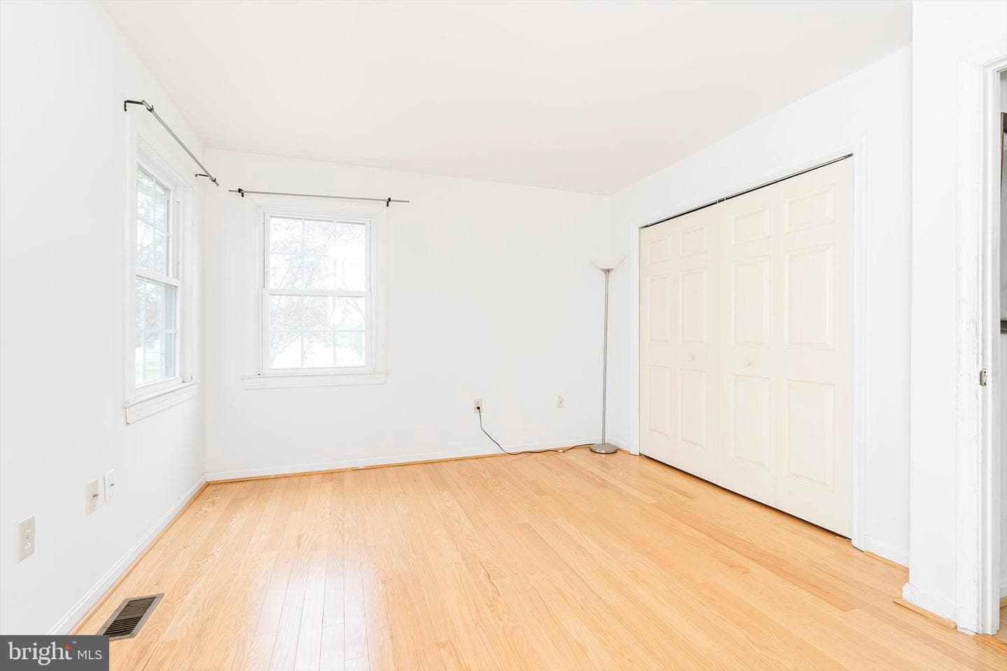 158 Ambler Lane photo 12