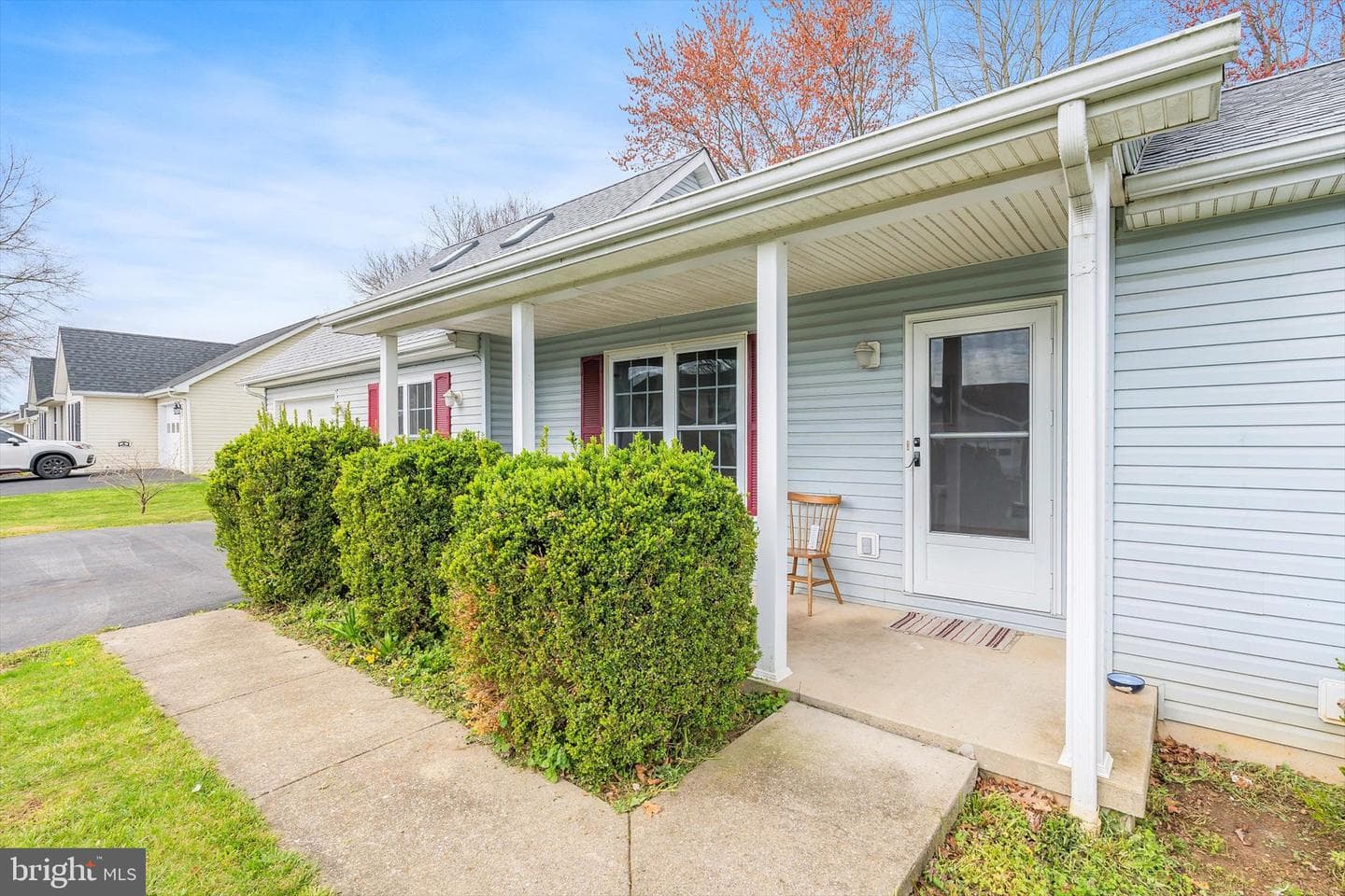 158 Ambler Lane photo 3