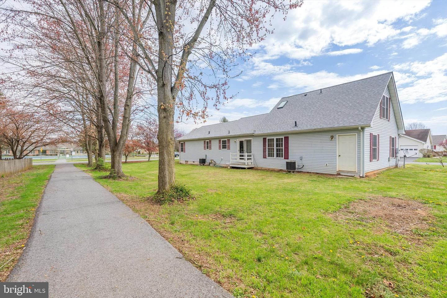 158 Ambler Lane photo 38